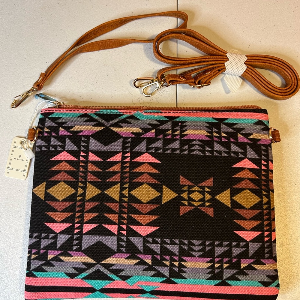 New crossbody/wristlet nwt